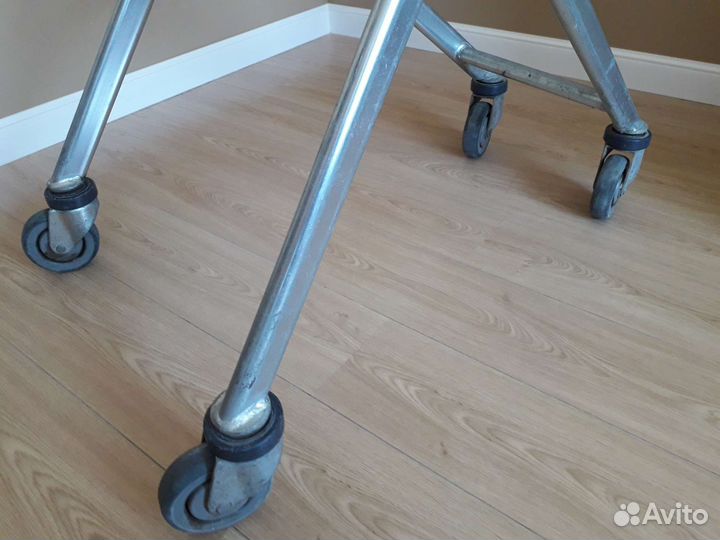 Тележка покупательская