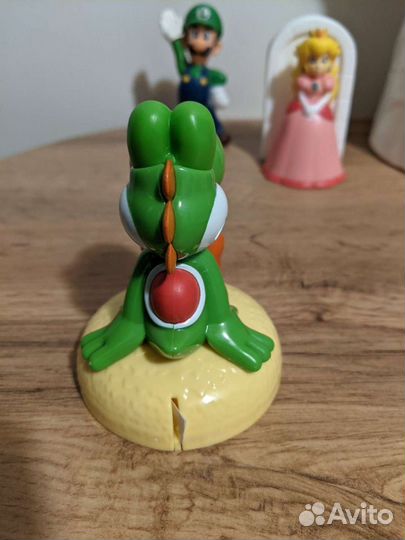 Фигурки по игре Mario из наборов Happy Meal Macdon