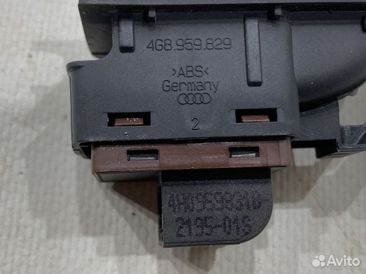 Кнопка открывания багажника Audi A7 4G