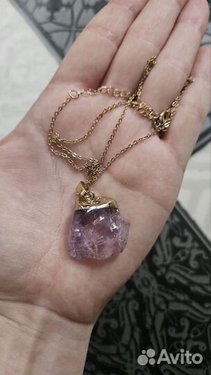 Кулон с минералом