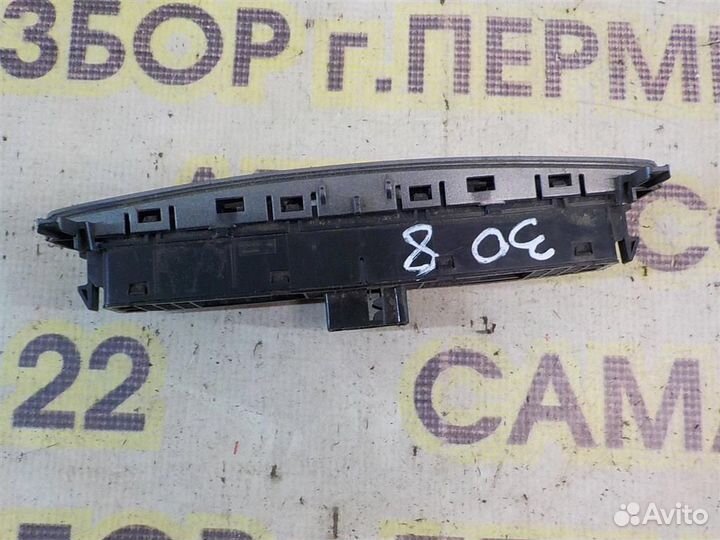 Кнопка аварийной сигнализации Peugeot 308 2007-20