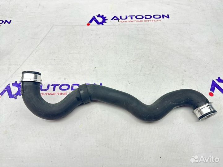 Патрубок радиатора верхнний Mercedes C-Class W203