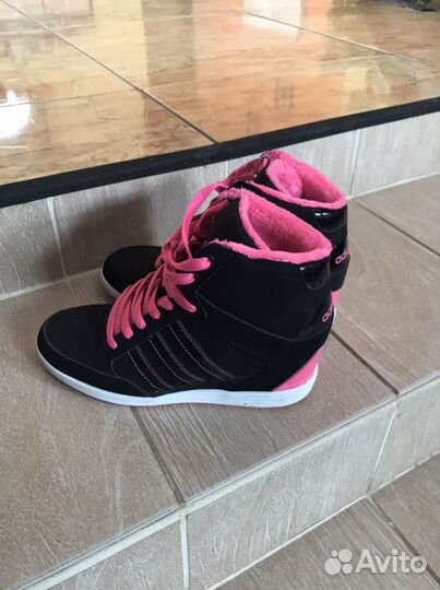 Кроссовки женские adidas 37 размер