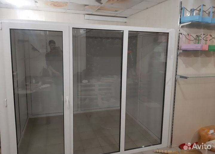 Холодильная камера для цветов цветочного магазина