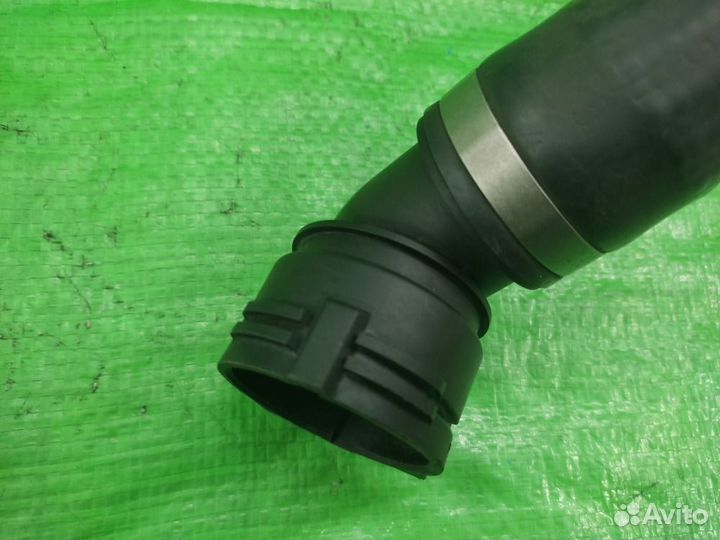 Патрубок радиатора верхний VW Touareg 2002-2010