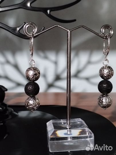 Серьги серебряные с бусинами вулканической лавы