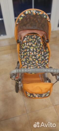 Коляска для кукол