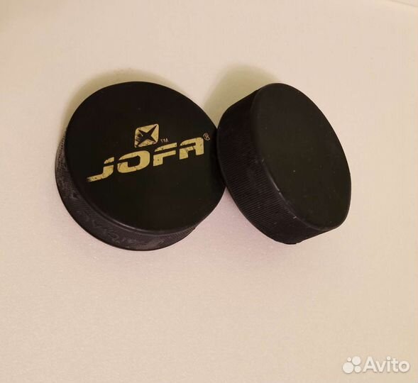 Шайба хоккейная бронь