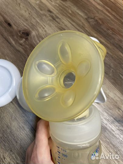 Молокоотсос avent ручной