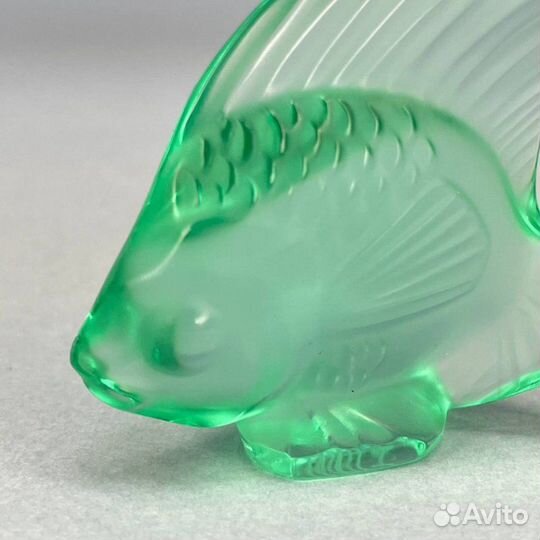 Хрустальная рыбка бирюзового оттенка Lalique No.8489