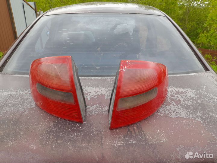 Фара audi a6 с5 задняя водительская