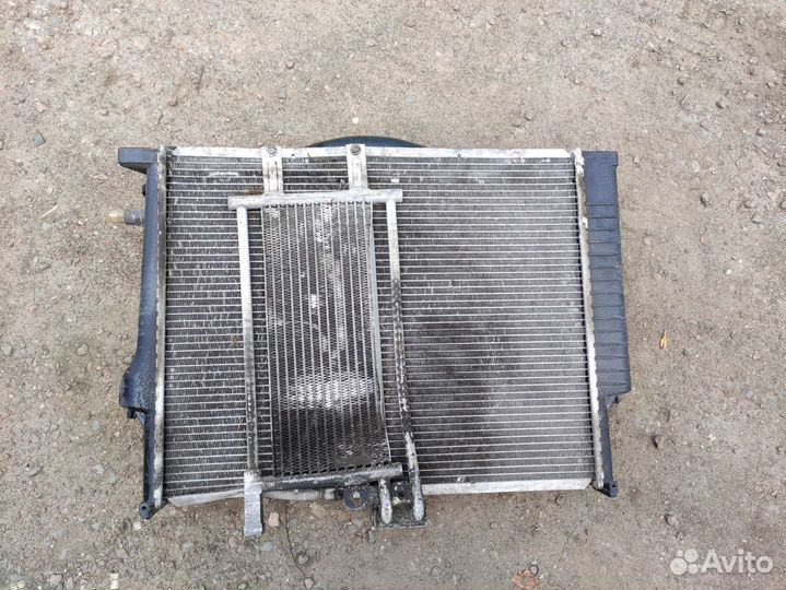 Радиатор М5 е39