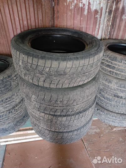 Bridgestone Blizzak Revo2 225/60 R16