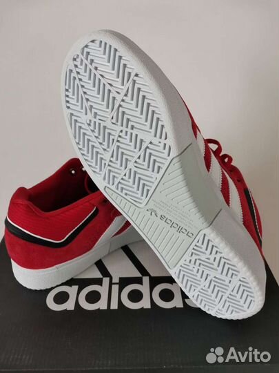 Кроссовки Adidas Tyshawn