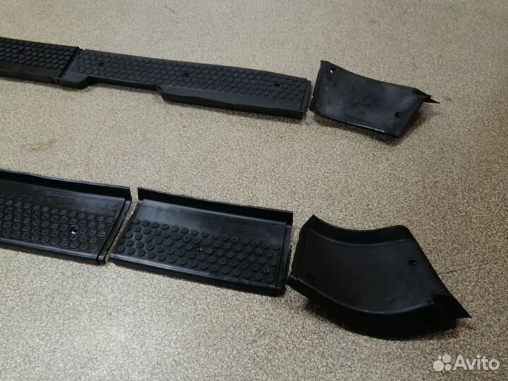 Накладки на пороги УАЗ Патриот до 2014 года