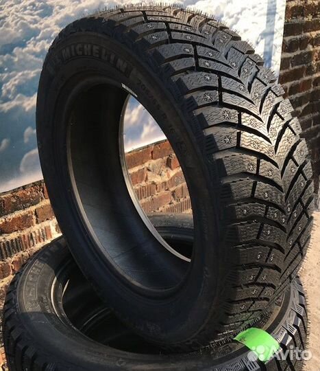 Michelin X-Ice North 4 225/45 R17 94T