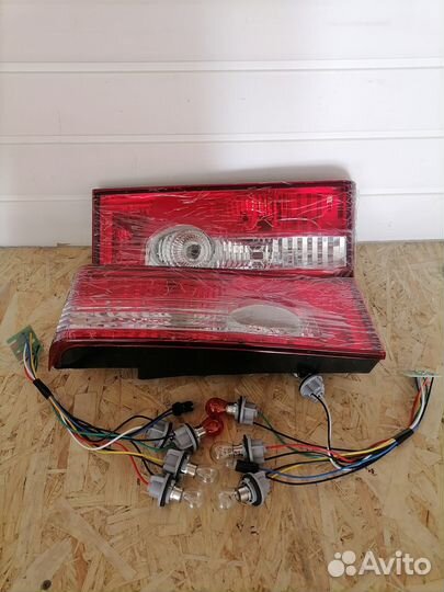 Продам фонари на ваз новые