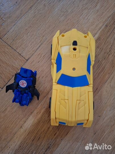 Трансформер бамблби