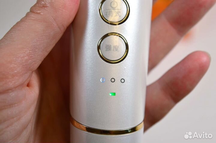 Аппарат EMS для массажа лица