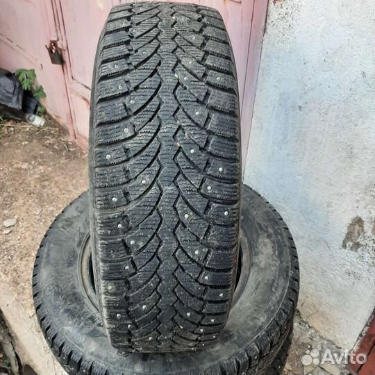 Formula Ice 215/65 R16