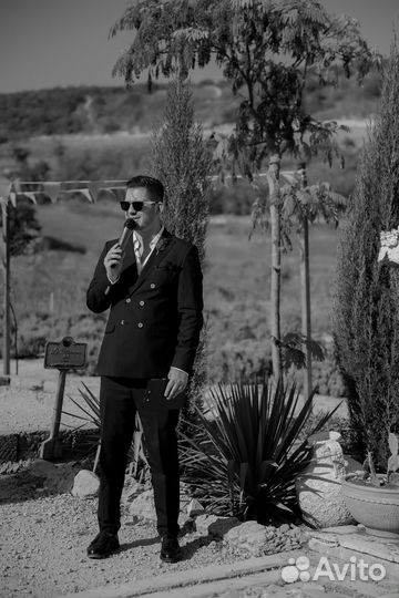 Ведущий на свадьбу