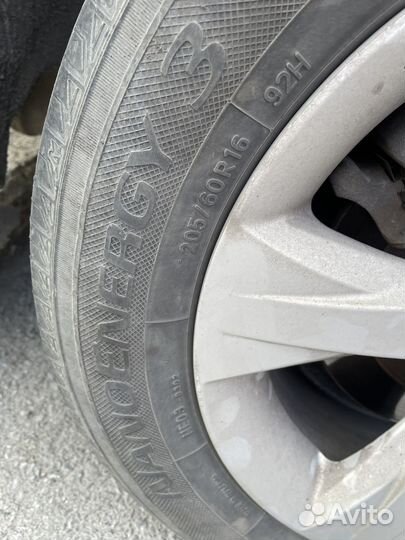 Toyo NanoEnergy 3 205/60 R16