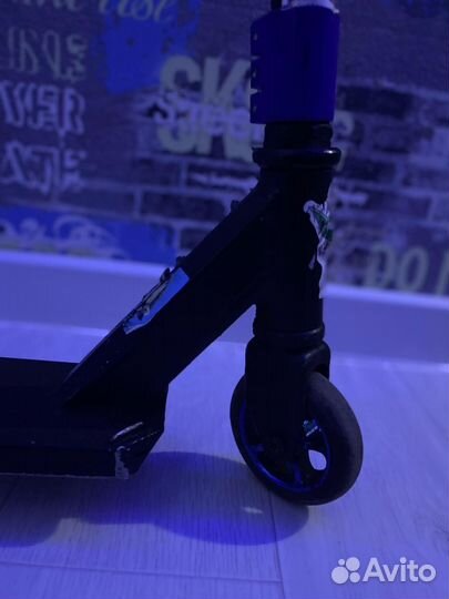 Трюковой самокат парк