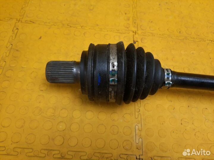 Вал приводной (Полуось) передний левый