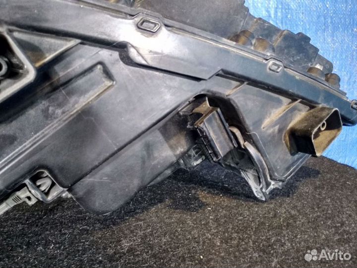 Фара правая Sorento Prime