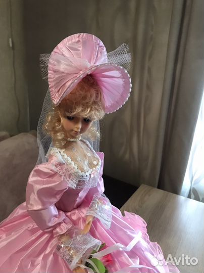 Настольный светильник, музыкальная кукла