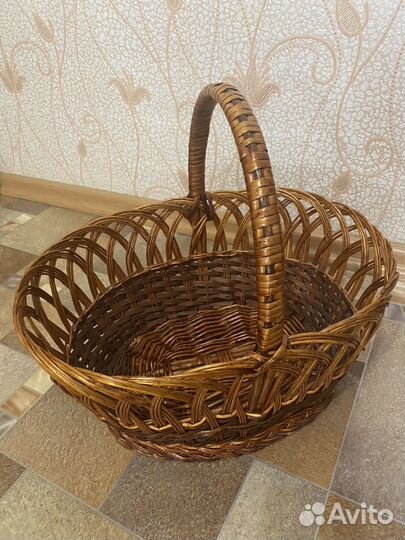Корзина плетеная