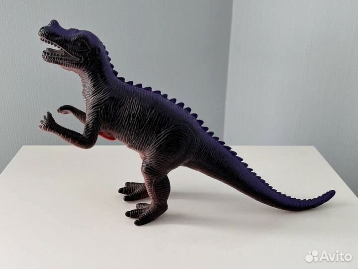 Игрушка динозавр интерактивный