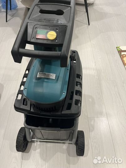 Измельчитель веток макита makita ud2500