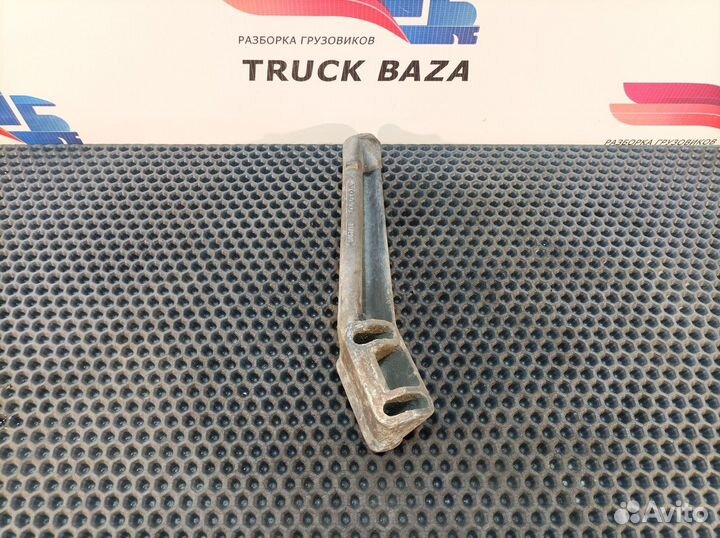 Кронштейн накладки диффузора Volvo FH