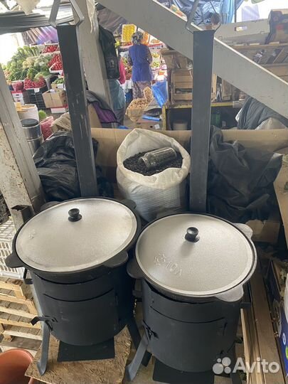 Казан чугунный с печкой