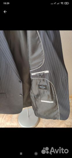 Костюм мужской с рубашкой и галстуком