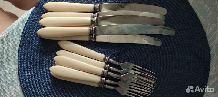 Продаю столовые приборы
