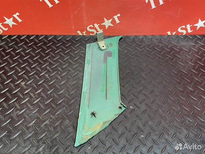 Накладка переднего бампера правая