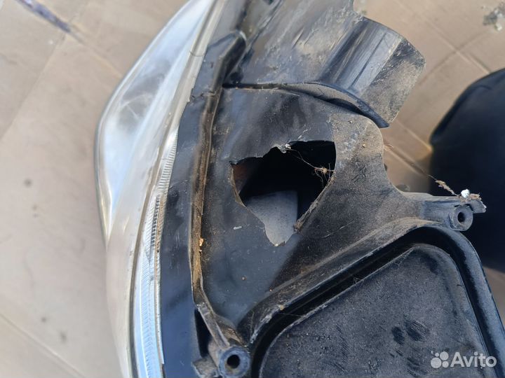 Фара левая тлк 200