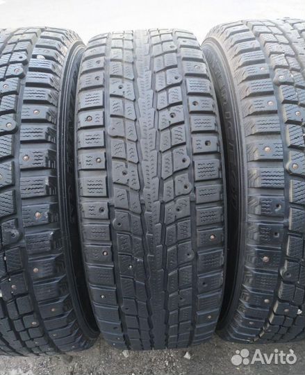 Dunlop SP Winter Ice 01 215/60 R17 116Z