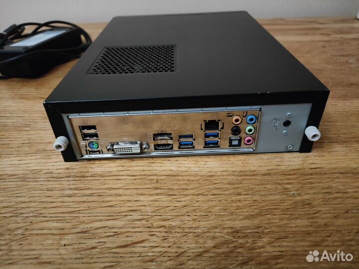 Компьютер mini-ITX