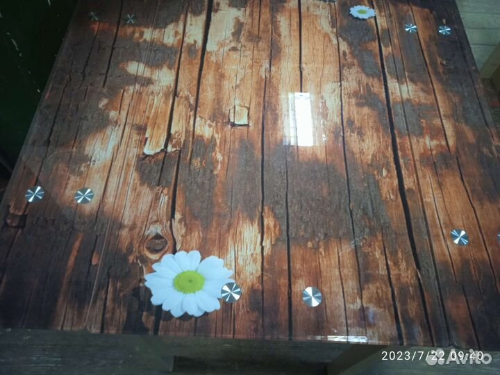 Стол стеклянный