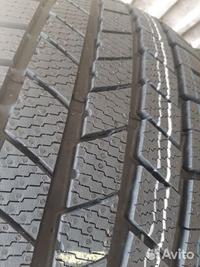 Continental ContiCrossContact Winter 275/45 R21 110V