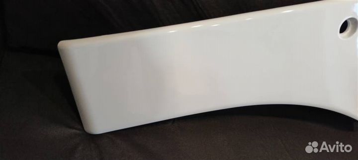 Крыло кабины правое sitrak