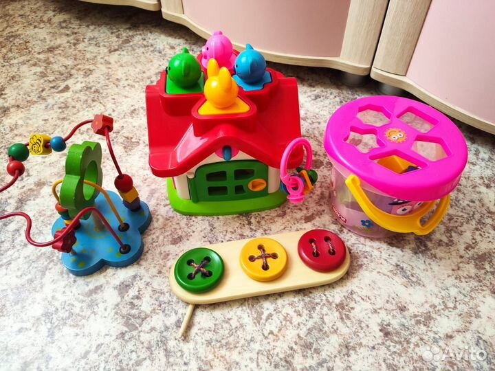 Развивающие игрушки