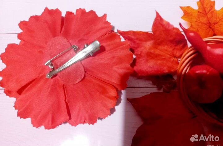 Брошь-заколка