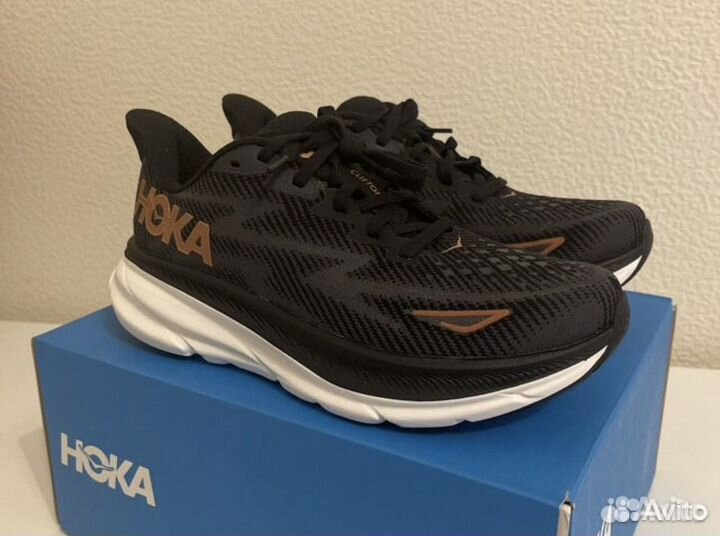 W Hoka Clifton 9