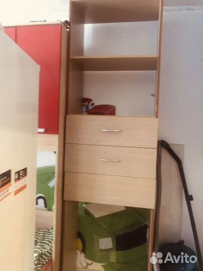 Полка для книг