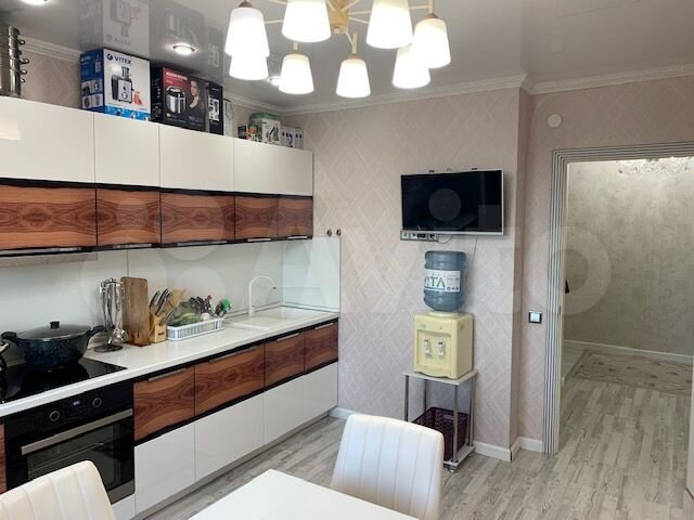 3-к. квартира, 91 м², 11/16 эт.