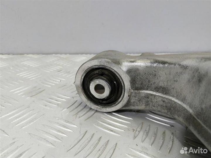 8R0505312F Рычаг задний правый Audi A6 C7